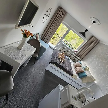 アパート Filip Wellness,kryty Bazen タトランスカー・シュトゥルバ