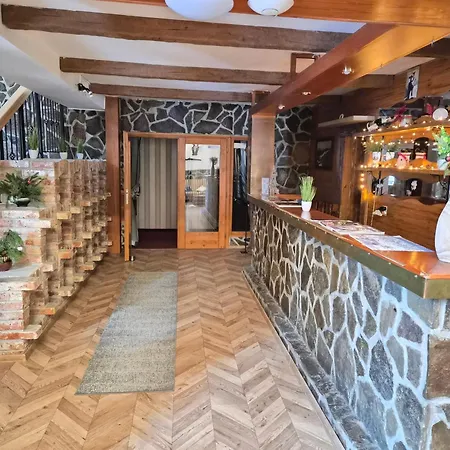 Filip Wellness,kryty Bazen 公寓