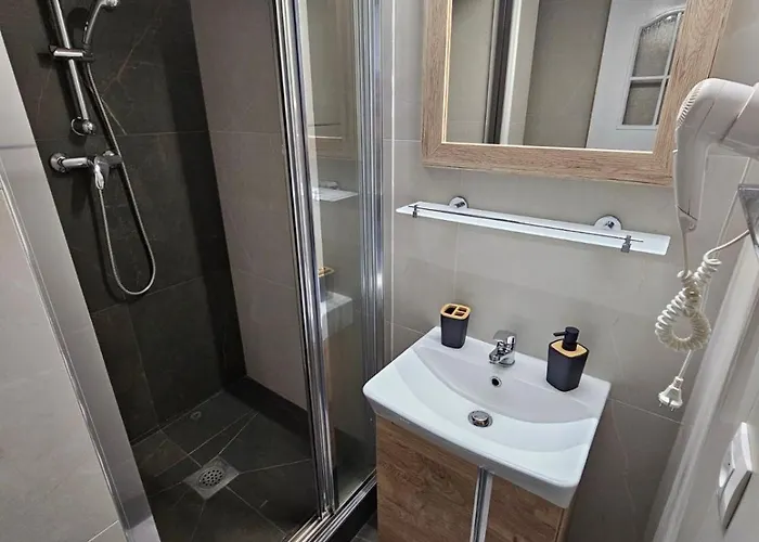 Filip Wellness,kryty Bazen 塔特兰斯卡斯特拉